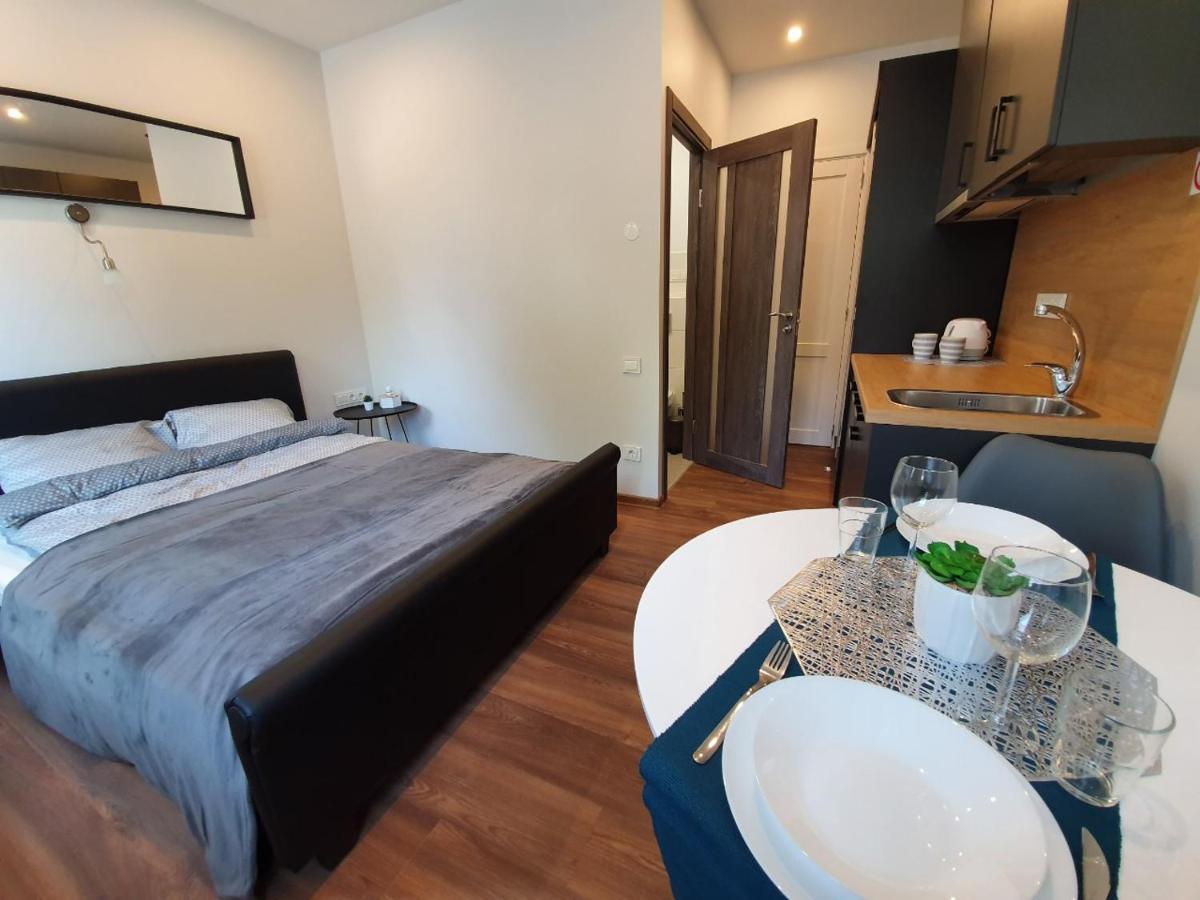 Oak House Apartments Каунас Екстер'єр фото
