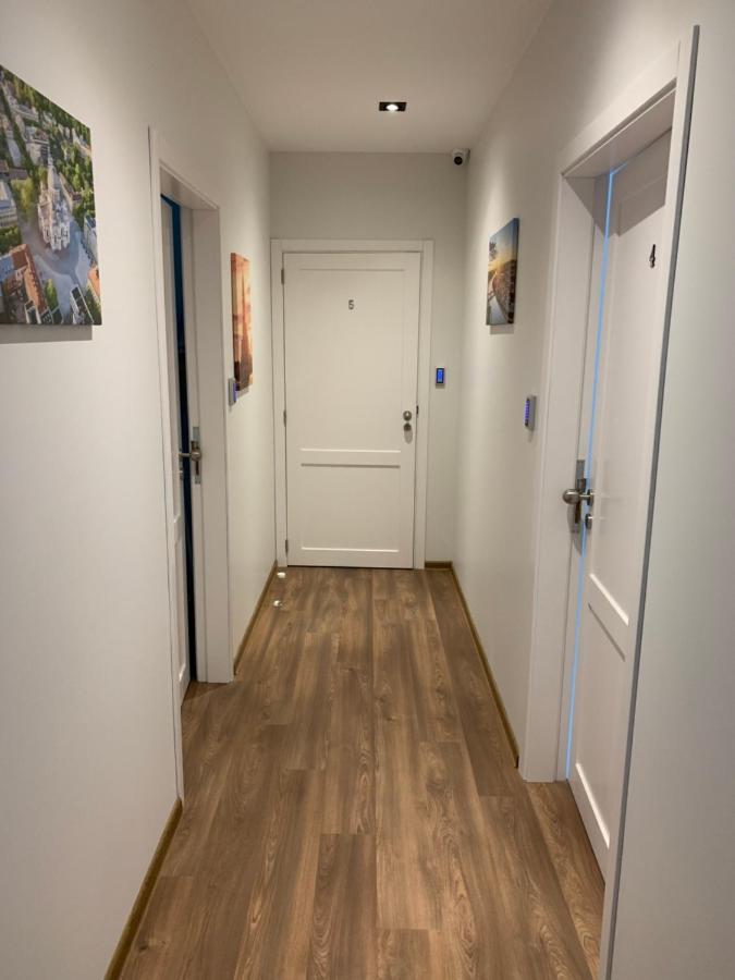 Oak House Apartments Каунас Екстер'єр фото